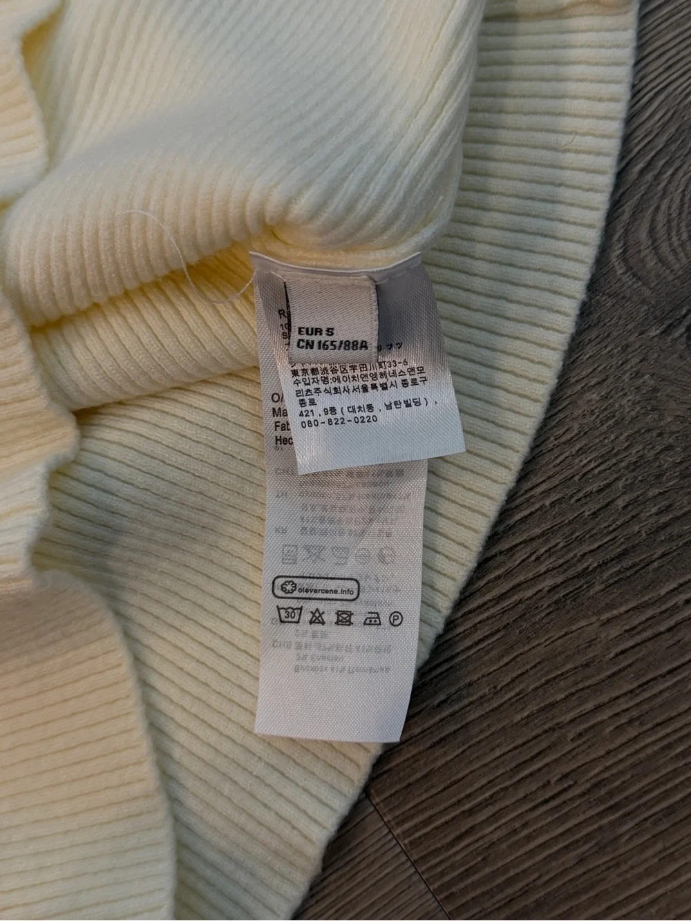 COS ribbed knit long sleeve white sweater with shoulder cut out